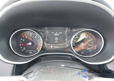 2019 Jeep Compass Latitude Fwd z USA, uszkodzony, nr VIN 3C4NJCBB2KT652076